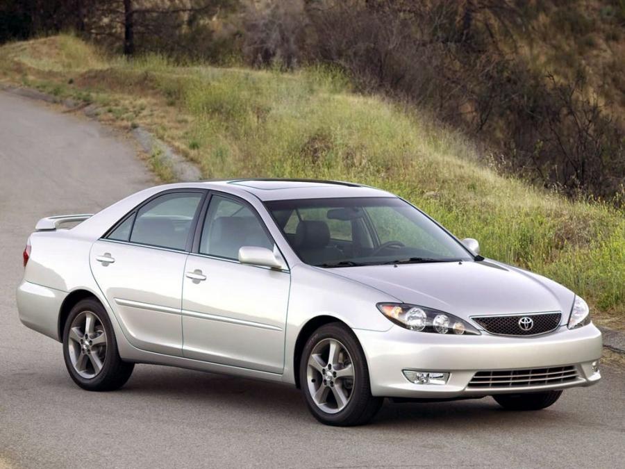  Toyota Camry SE 2004 года  (US) (фото 9 из 12)